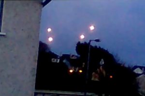 Irlanda: spettacolare avvistamento UFO Flottillas nella cittadina di Cork