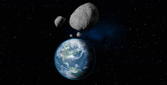 Staffetta di asteroidi visita la Terra