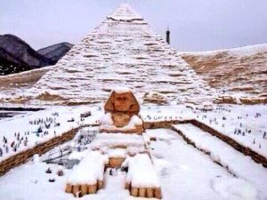 Egitto sotto la neve, non succedeva dal 1639