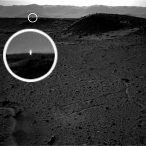 Curiosity fotografa una strana luce su Marte