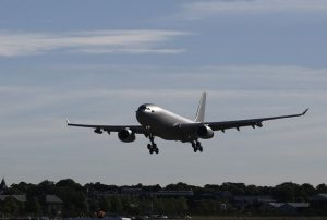 Ufo sfreccia vicino aereo di linea a Manchester